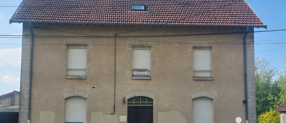 Maison traditionnelle 9 pièces de 230 m² à Audun-le-Roman (54560)