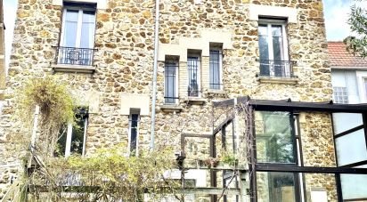 Maison traditionnelle 9 pièces de 199 m² à Thiais (94320)