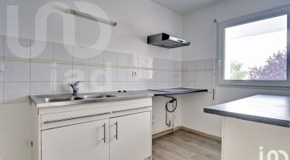 Apartment 3 rooms of 67 m² in Villenave-d'Ornon (33140)