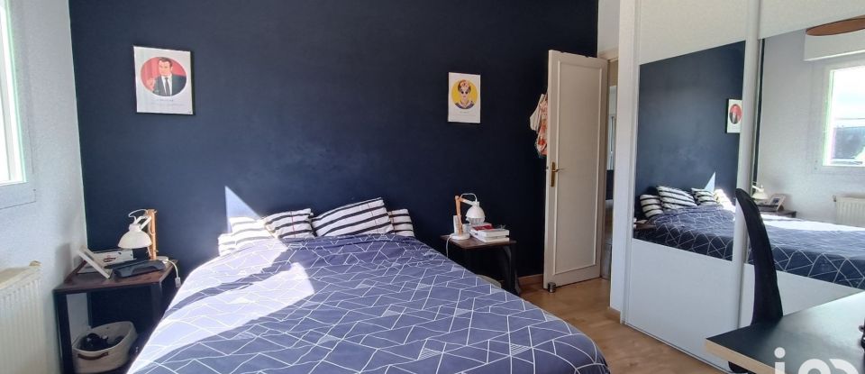 Appartement 4 pièces de 101 m² à Vannes (56000)