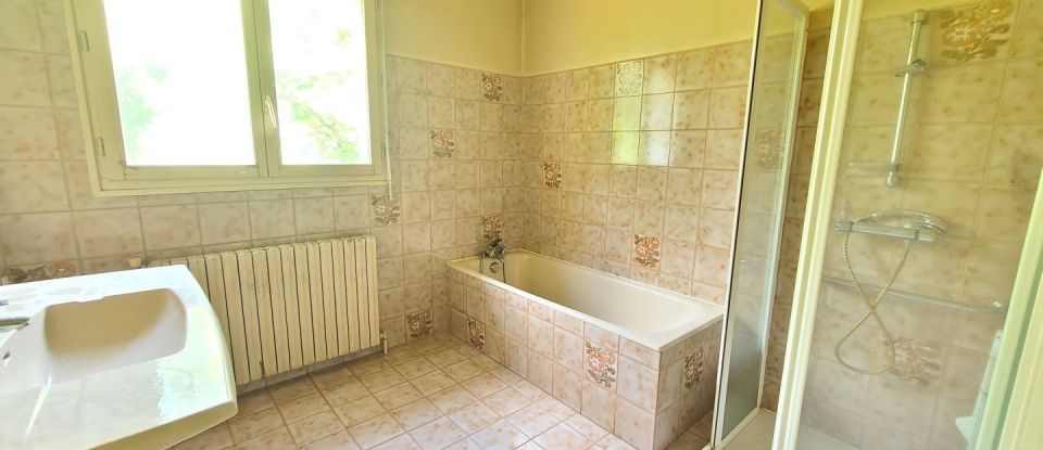 House 6 rooms of 182 m² in Aix-Villemaur-Pâlis (10190)