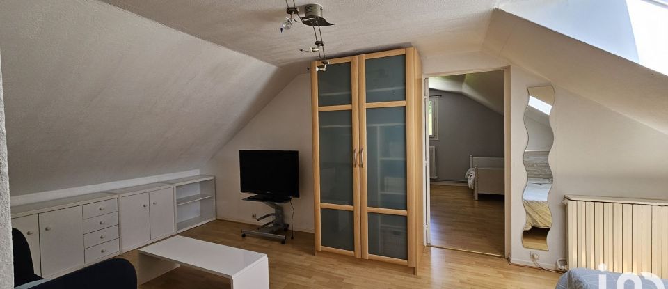 Maison 6 pièces de 200 m² à Vézac (15130)