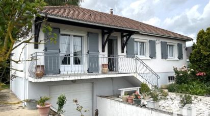 House 5 rooms of 80 m² in Sougy (45410)