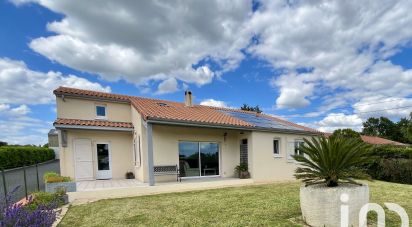 Pavilion 5 rooms of 144 m² in Celles-sur-Belle (79370)