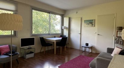 Studio 1 room of 32 m² in Montmorency (95160)