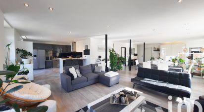 Apartment 3 rooms of 146 m² in Lourdes (65100)