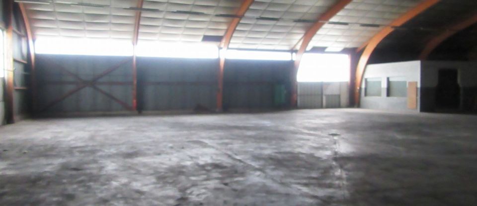 Bâtiment de 1 664 m² à Cerizay (79140)