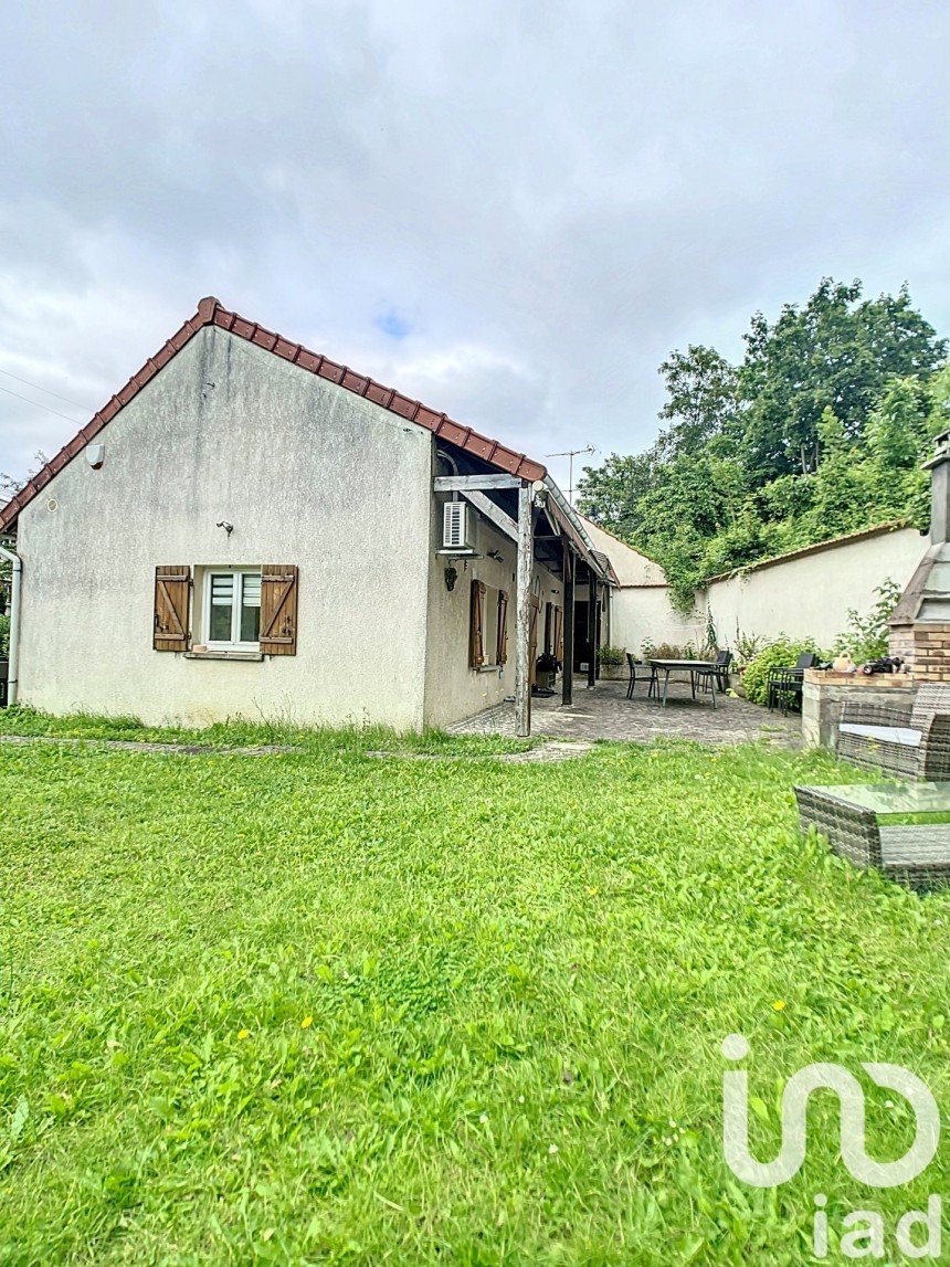 Traditional house 6 rooms of 104 m² in Limeil-Brévannes (94450)