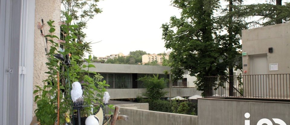 Appartement 2 pièces de 32 m² à Gréoux-les-Bains (04800)