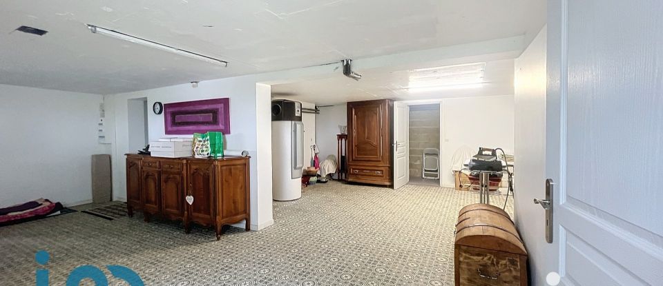 Maison traditionnelle 5 pièces de 173 m² à Vignes (64410)