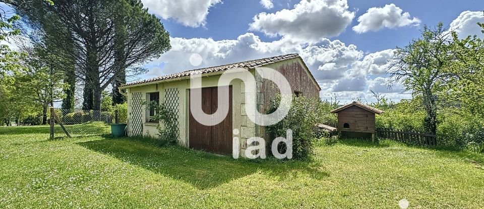 Maison 9 pièces de 232 m² à Châtignac (16480)