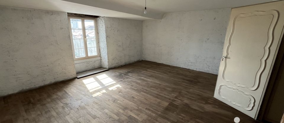 Maison 5 pièces de 129 m² à Parthenay (79200)