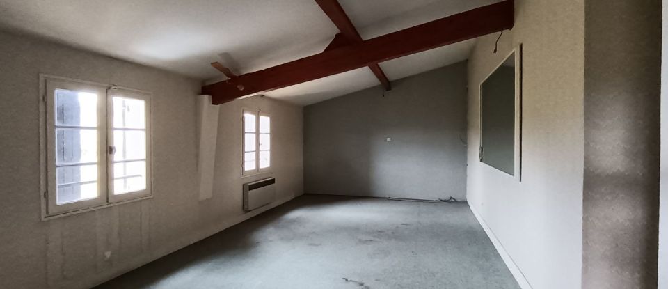 House 6 rooms of 183 m² in Saint-Émilion (33330)