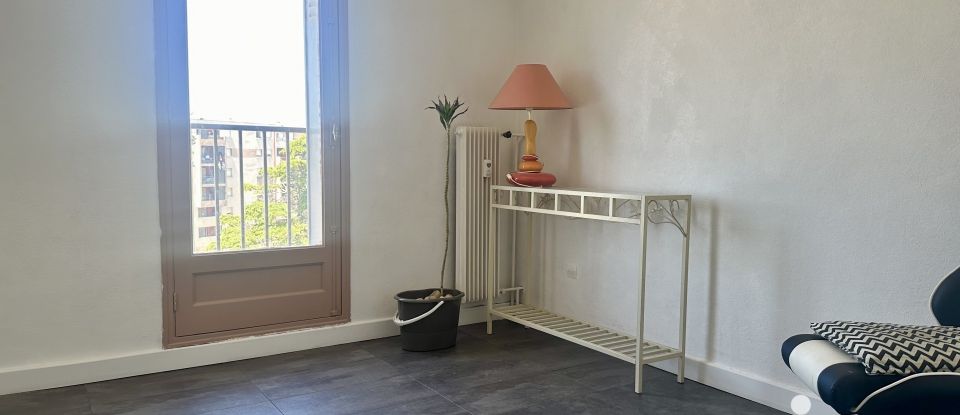 Appartement 5 pièces de 95 m² à Narbonne (11100)