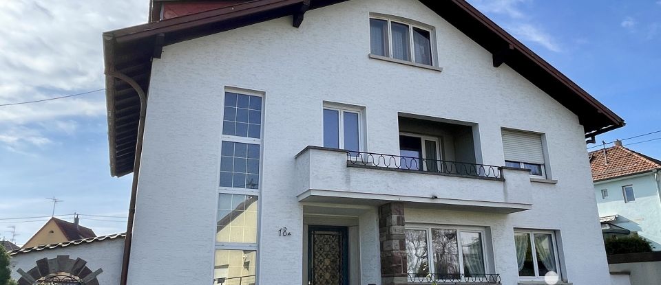 Maison traditionnelle 11 pièces de 245 m² à Eckbolsheim (67201)