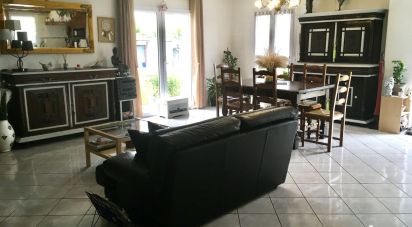 House 6 rooms of 117 m² in Perros-Guirec (22700)
