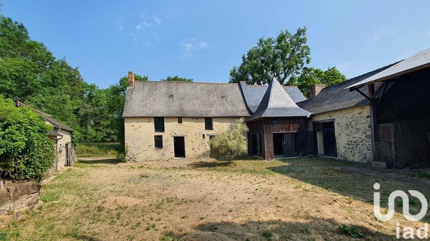 Longère 5 pièces de 268 m² à Val-d'Izé (35450)