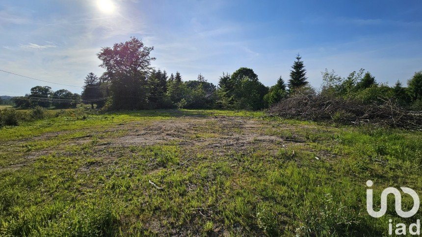 Terrain de 2 207 m² à Lauresses (46210)