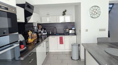 House 5 rooms of 110 m² in Grenoble (38100)