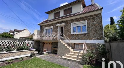 Traditional house 5 rooms of 85 m² in Sainte-Geneviève-des-Bois (91700)