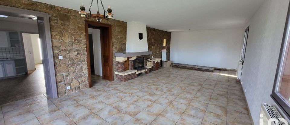 House 6 rooms of 128 m² in Mauléon (79700)