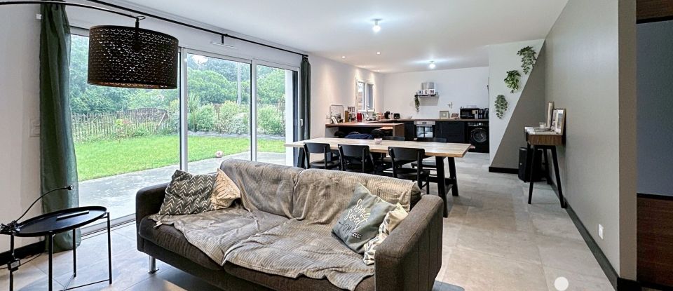 Maison 6 pièces de 110 m² à Bruz (35170)