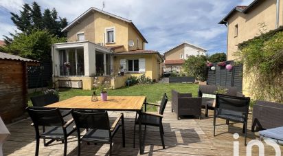 Maison 4 pièces de 102 m² à Villefranche-sur-Saône (69400)