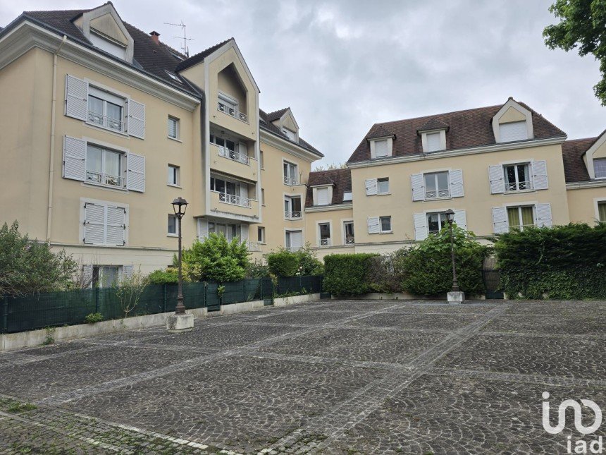 Appartement 2 pièces de 52 m² à Viry-Châtillon (91170)