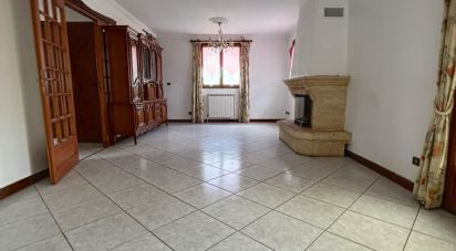 House 6 rooms of 110 m² in Brie-Comte-Robert (77170)