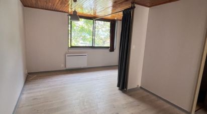 House 4 rooms of 65 m² in Saint-Félicien (07410)