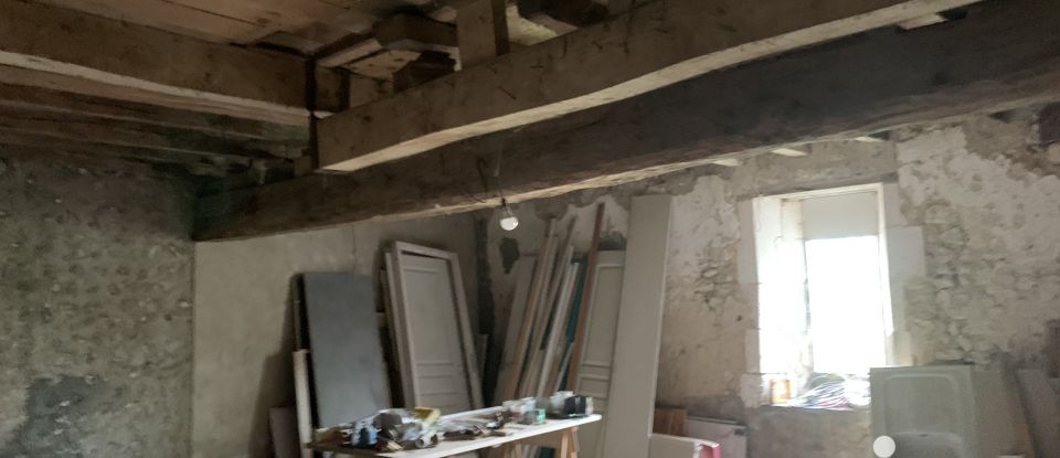 Maison 3 pièces de 78 m² à - (16190)