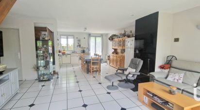 Traditional house 5 rooms of 122 m² in Mandres-les-Roses (94520)