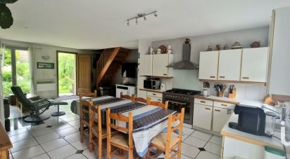 Maison traditionnelle 5 pièces de 122 m² à Mandres-les-Roses (94520)