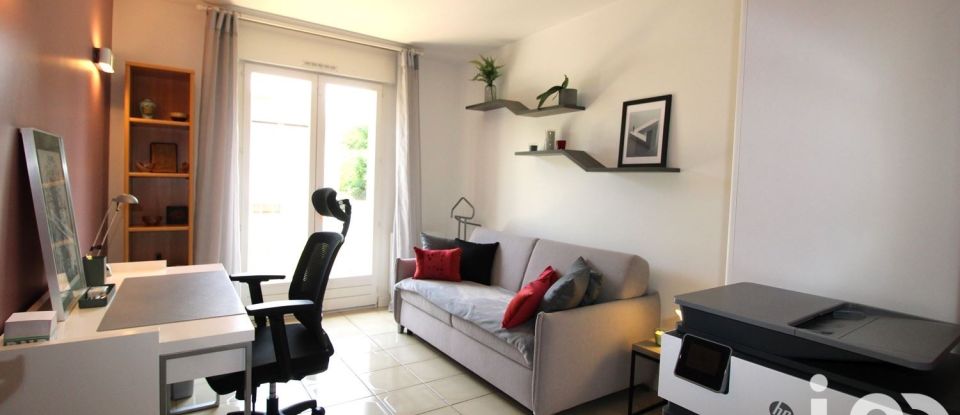 Apartment 5 rooms of 109 m² in Les Pavillons-sous-Bois (93320)