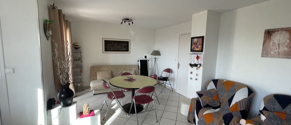Apartment 3 rooms of 67 m² in Bandol (83150)