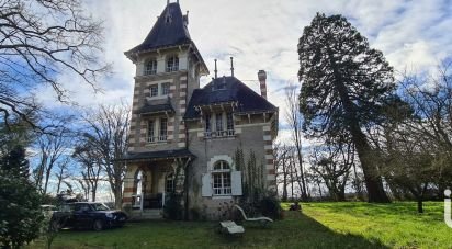 Manor 9 rooms of 460 m² in Ferrière-sur-Beaulieu (37600)