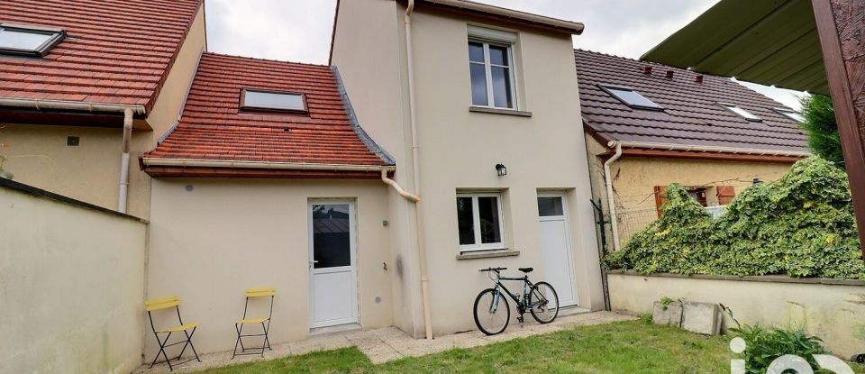 Maison traditionnelle 4 pièces de 81 m² à Roissy-en-Brie (77680)