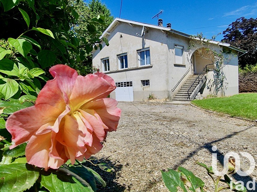 House 4 rooms of 73 m² in Flachères (38690)