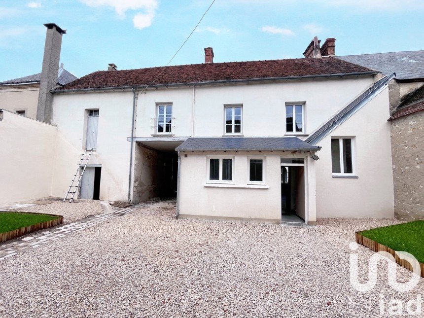 Maison 5 pièces de 113 m² à Beaumont-du-Gâtinais (77890)