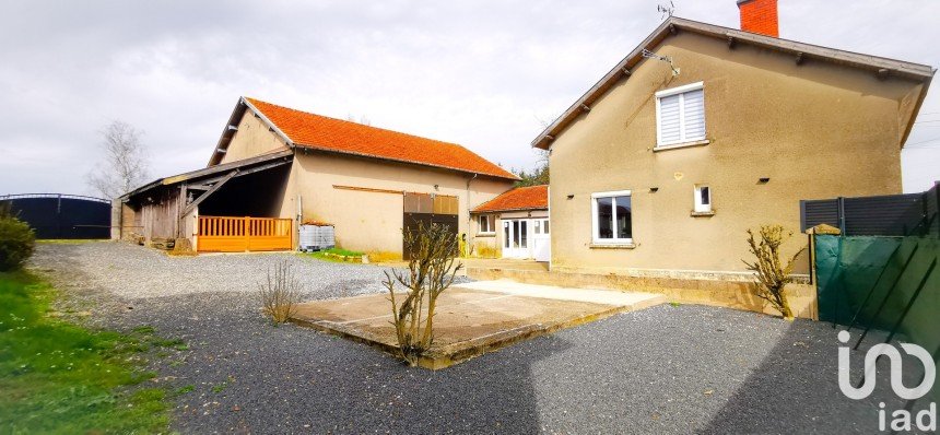 Country house 4 rooms of 144 m² in Charmont (51330)