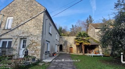 Village house 7 rooms of 132 m² in Guerville (78930)