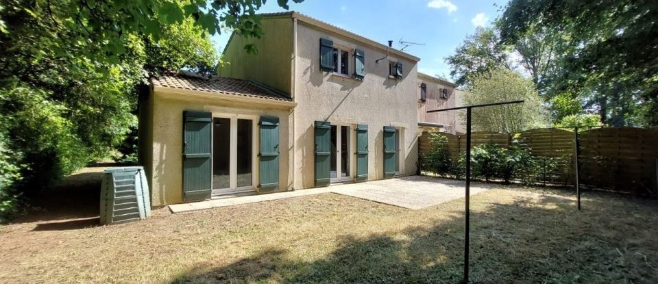 Maison 6 pièces de 102 m² à Cerizay (79140)