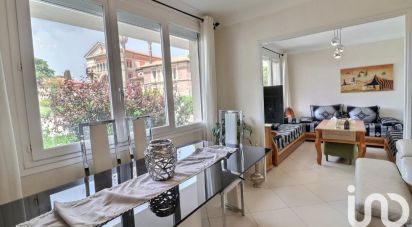 Apartment 5 rooms of 81 m² in Hyères (83400)