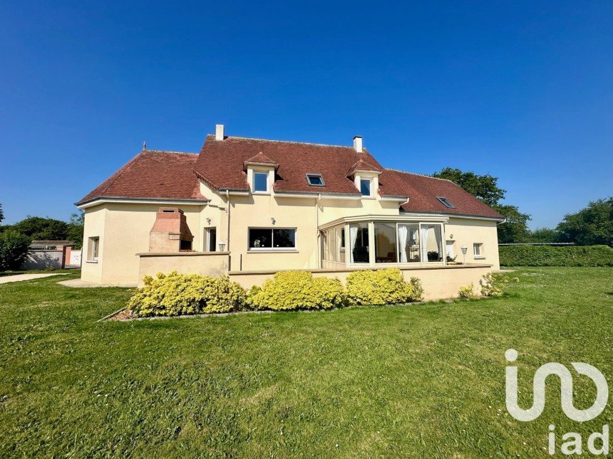 House 8 rooms of 248 m² in Fontaine-Étoupefour (14790)