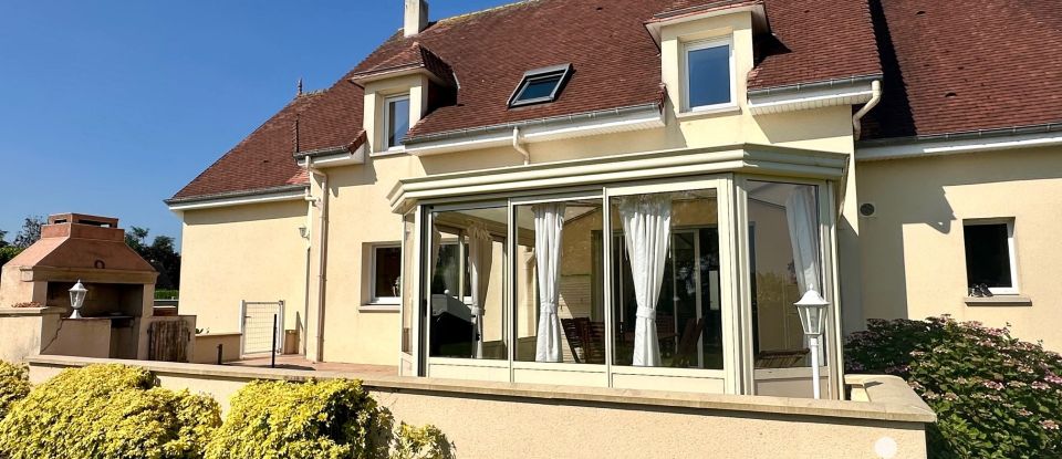 House 8 rooms of 248 m² in Fontaine-Étoupefour (14790)