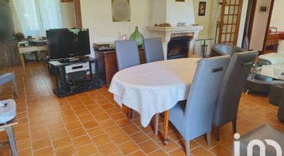 Traditional house 5 rooms of 129 m² in Manot (16500)