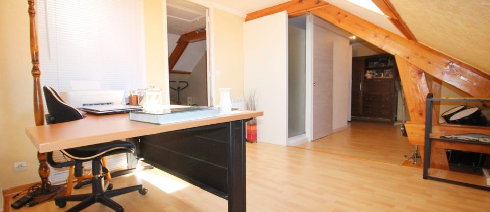 Maison 7 pièces de 140 m² à Cormontreuil (51350)