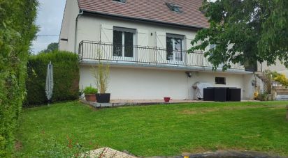 Traditional house 7 rooms of 156 m² in Delincourt (60240)
