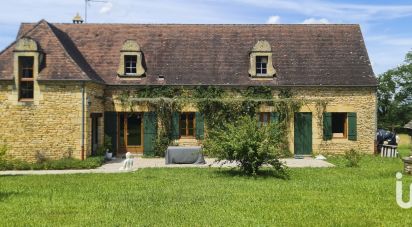 Maison 10 pièces de 260 m² à Sarlat-la-Canéda (24200)