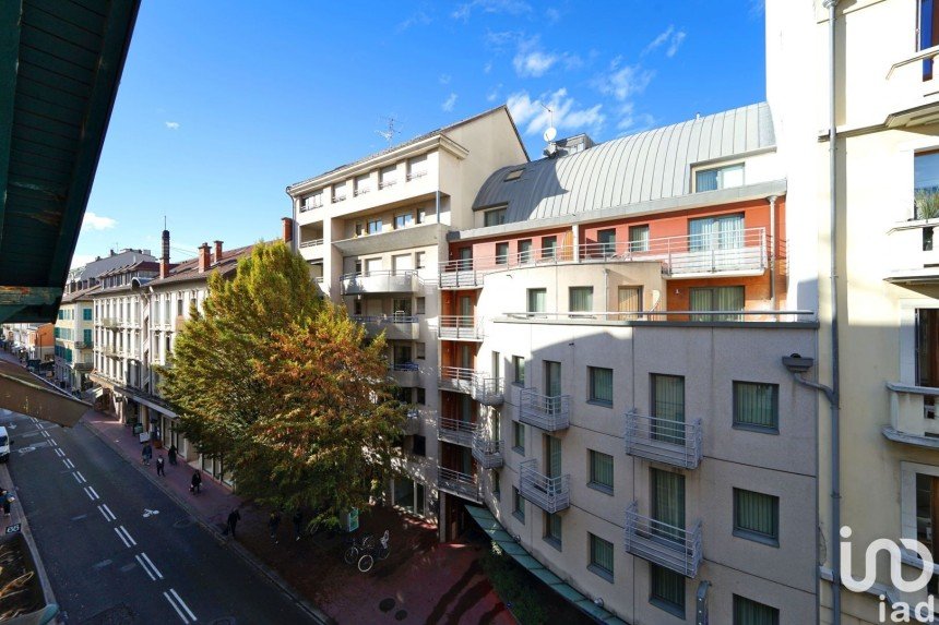 Apartment 2 rooms of 28 m² in Annecy (74000)